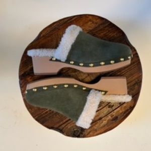 Caslon Suede Clogs